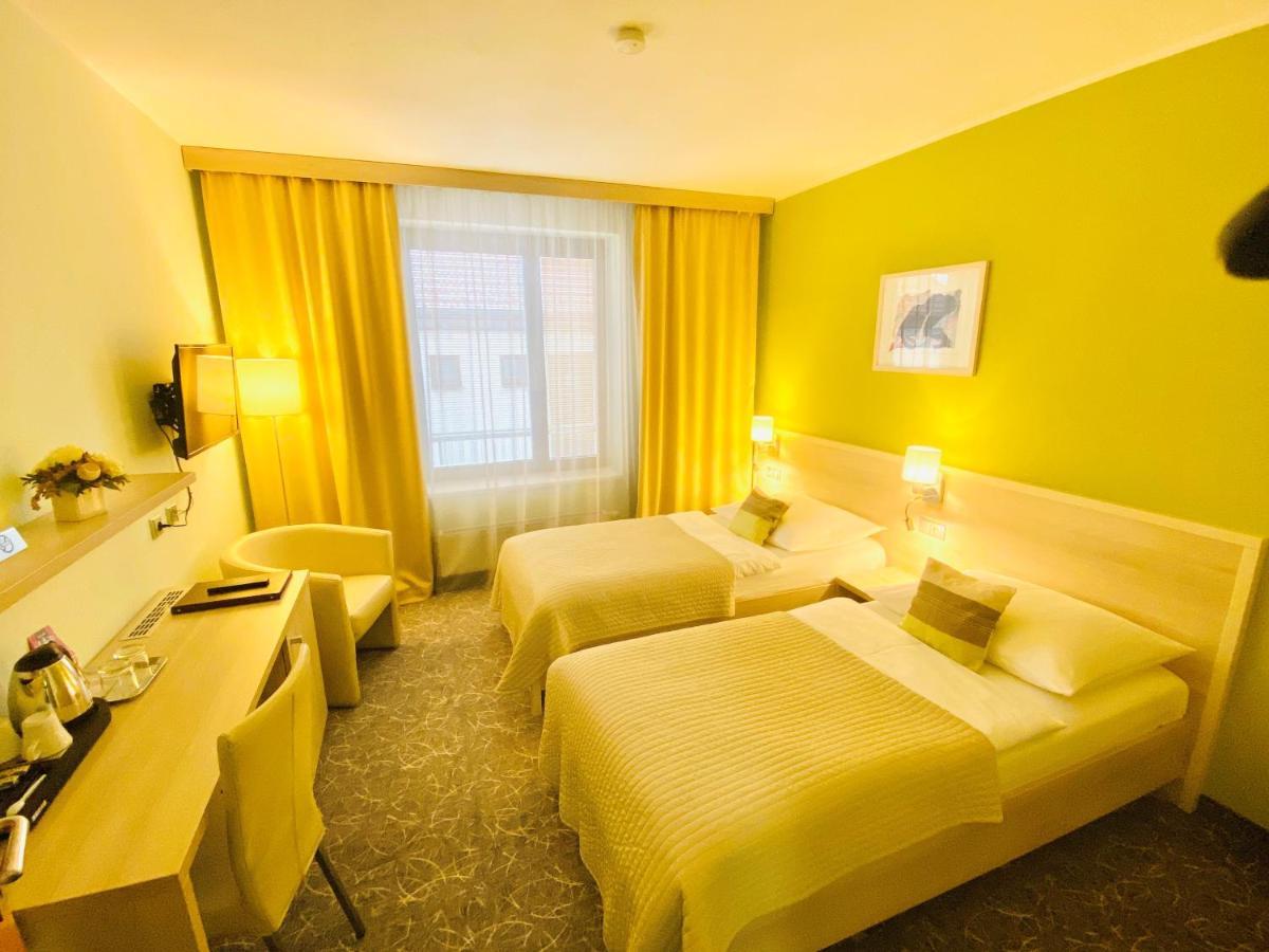 Hotel Mlynska Uherské Hradiště Esterno foto