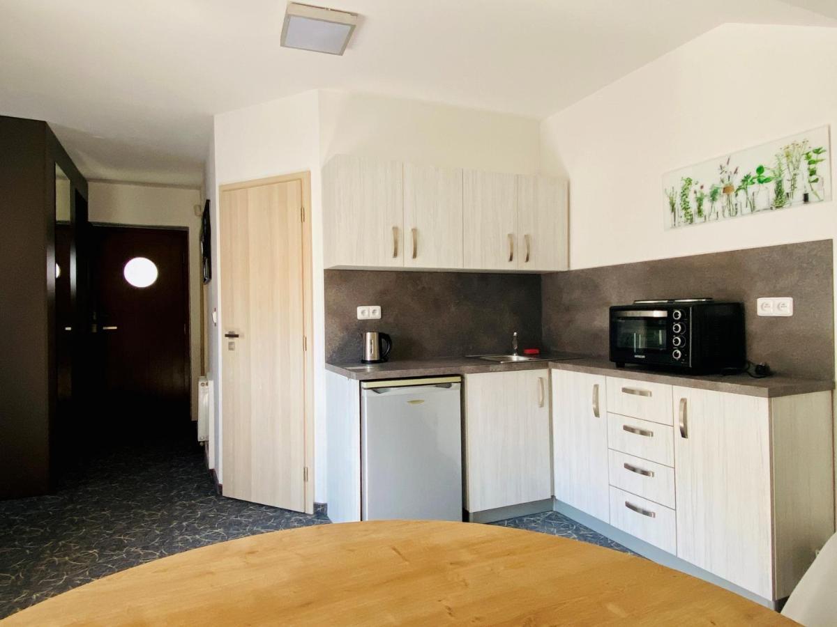 Hotel Mlynska Uherské Hradiště Esterno foto